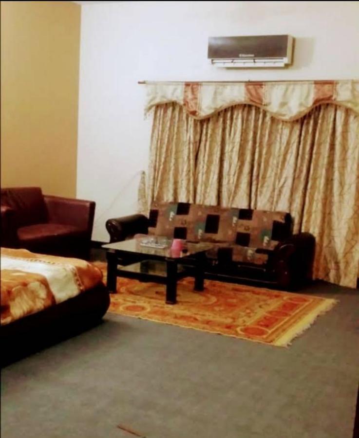 Magnum Hotel Lahore Eksteriør billede